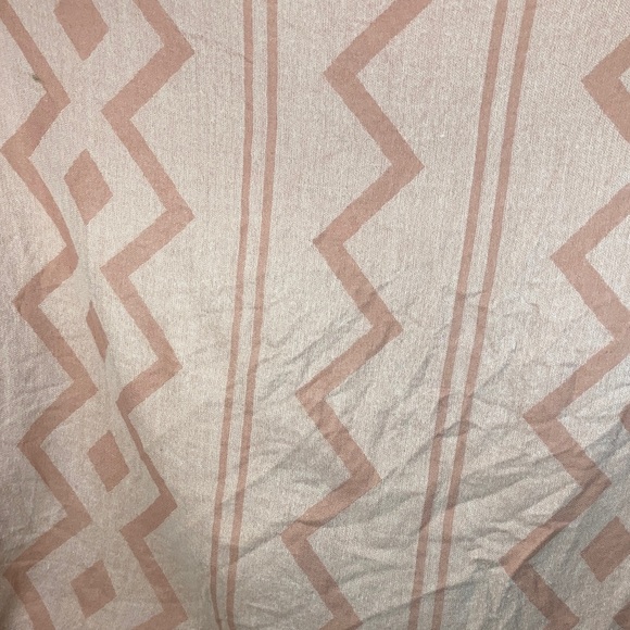 Pink + Red Soft Fringe Scarf - Picture 5 of 6